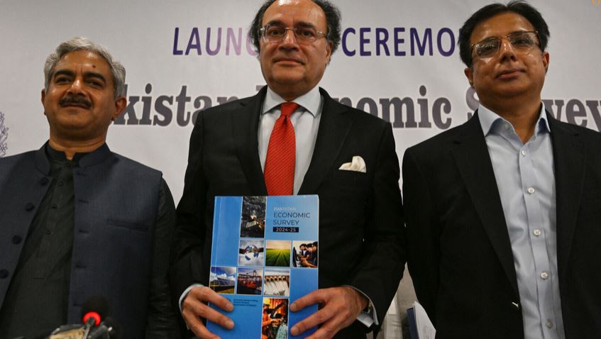 Pakistan-Economic-Survey-2024-25-Key-Insights-Projections